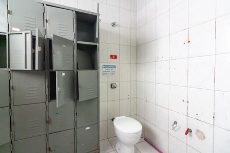 Casa para alugar com 300m², 3 quartos e 4 vagas Casa para alugar com 300m², 3 quartos e 4 vagasBanheiro 2
