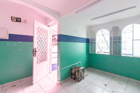 Casa para alugar com 300m², 3 quartos e 4 vagas Casa para alugar com 300m², 3 quartos e 4 vagasHall de entrada