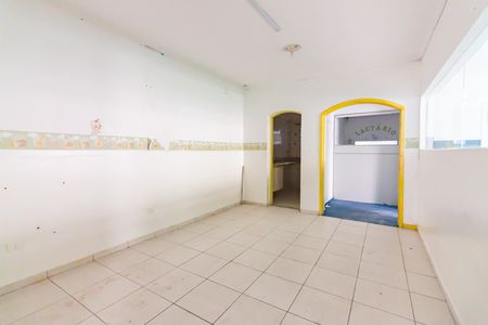 Casa para alugar com 300m², 3 quartos e 4 vagas Casa para alugar com 300m², 3 quartos e 4 vagasQuarto 2