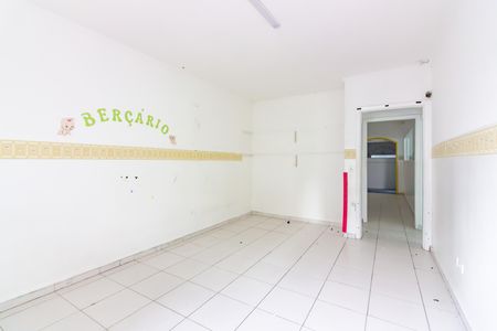 Casa para alugar com 300m², 3 quartos e 4 vagas Casa para alugar com 300m², 3 quartos e 4 vagasQuarto 1