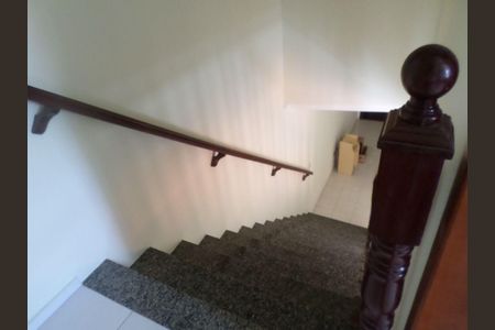 Casa à venda com 3 quartos, 180m² em Jardim Santa Mena, Guarulhos