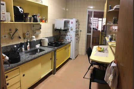 Apartamento à venda com 80m², 3 quartos e 2 vagas Apartamento à venda com 80m², 3 quartos e 2 vagasCozinha