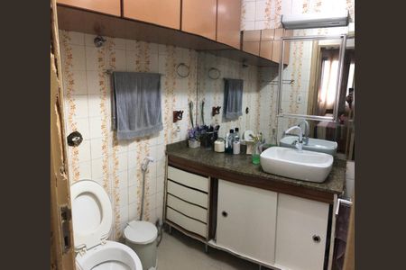 Apartamento à venda com 80m², 3 quartos e 2 vagas Apartamento à venda com 80m², 3 quartos e 2 vagasBanheiro