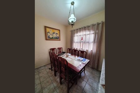 Casa à venda com 181m², 4 quartos e 3 vagas