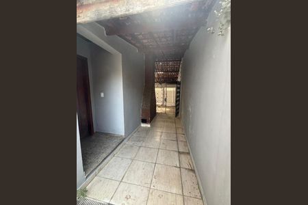 Casa à venda com 4 quartos, 250m² em Jardim Maria Helena, Guarulhos