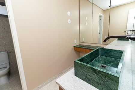 Apartamento à venda com 184m², 3 quartos e 3 vagas Apartamento à venda com 184m², 3 quartos e 3 vagasBanheiro da Suíte 3