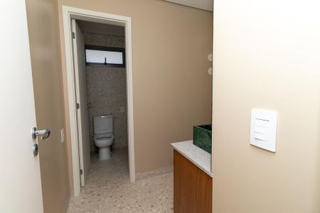Apartamento à venda com 184m², 3 quartos e 3 vagas Apartamento à venda com 184m², 3 quartos e 3 vagasBanheiro da Suíte 3
