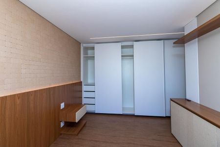 Apartamento à venda com 184m², 3 quartos e 3 vagas Apartamento à venda com 184m², 3 quartos e 3 vagasSuíte 3