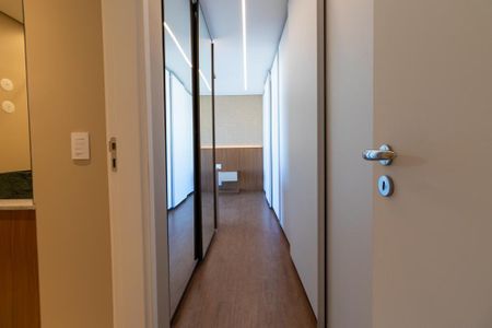 Apartamento à venda com 184m², 3 quartos e 3 vagas Apartamento à venda com 184m², 3 quartos e 3 vagasCloset da suíte 3