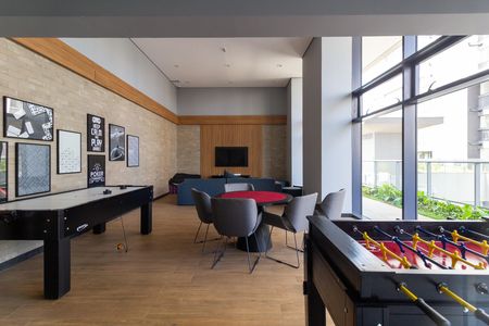 Apartamento à venda com 184m², 3 quartos e 3 vagas Apartamento à venda com 184m², 3 quartos e 3 vagasÁrea comum - Salão de Jogos