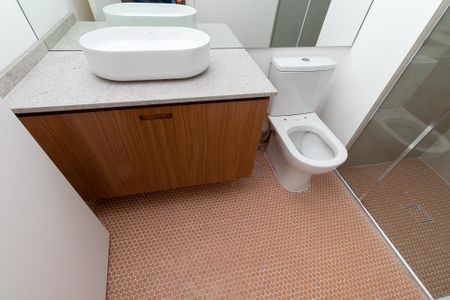 Banheiro da Suíte 1 de apartamento à venda com 3 quartos, 184m² em Água Branca, São Paulo