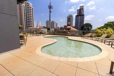 Apartamento à venda com 184m², 3 quartos e 3 vagas Apartamento à venda com 184m², 3 quartos e 3 vagasÁrea comum - Piscina