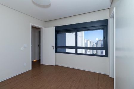 Apartamento à venda com 184m², 3 quartos e 3 vagas Apartamento à venda com 184m², 3 quartos e 3 vagasSuíte 1