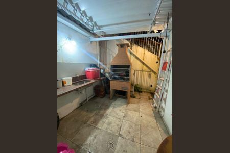 Casa à venda com 106m², 3 quartos e 2 vagas