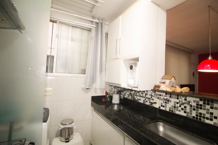 Apartamento para alugar com 48m², 2 quartos e sem vaga Apartamento para alugar com 48m², 2 quartos e sem vagaCozinha e Área de Serviço