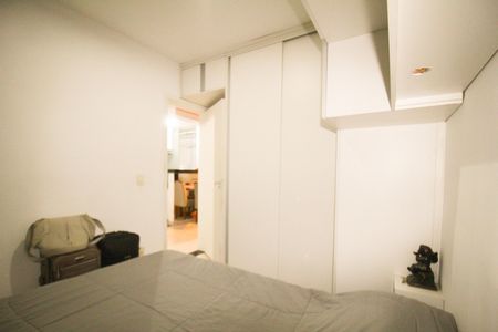 Quarto 01 de apartamento para alugar com 2 quartos, 48m² em Dom Cabral, Belo Horizonte