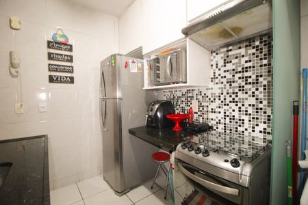 Apartamento para alugar com 48m², 2 quartos e sem vaga Apartamento para alugar com 48m², 2 quartos e sem vagaCozinha e Área de Serviço