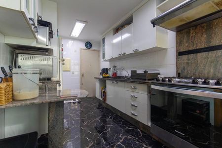 Apartamento à venda com 126m², 3 quartos e 3 vagasCozinha