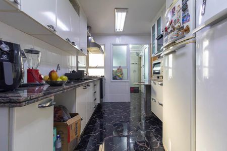 Apartamento à venda com 126m², 3 quartos e 3 vagasCozinha