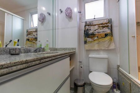 Apartamento à venda com 126m², 3 quartos e 3 vagasBanheiro 2