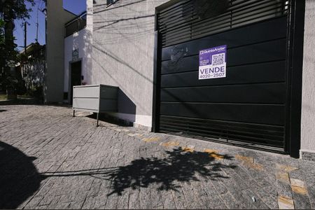 Apartamento à venda com 35m², 2 quartos e sem vaga Apartamento à venda com 35m², 2 quartos e sem vagaFachada