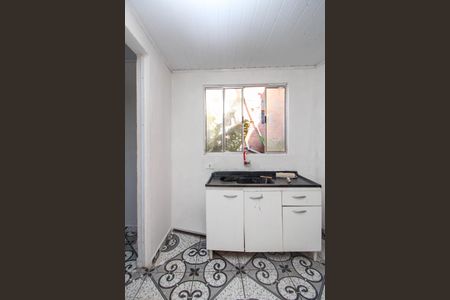 Sala/Cozinha de casa para alugar com 1 quarto, 36m² em Parque Arariba, São Paulo