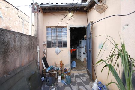 Varanda de casa à venda com 2 quartos, 200m² em Vista Alegre, Belo Horizonte