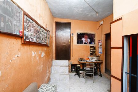 Sala de casa à venda com 2 quartos, 200m² em Vista Alegre, Belo Horizonte