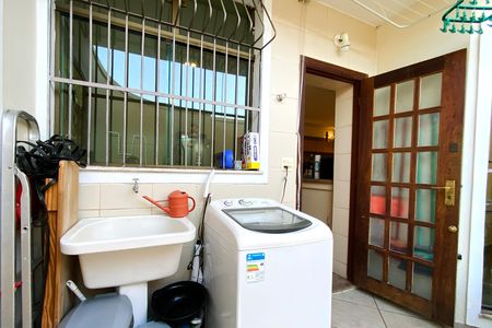 Casa 2 - Area de Serviço de casa à venda com 8 quartos, 350m² em Barroca, Belo Horizonte