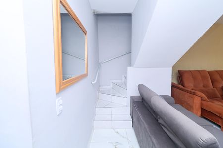 Casa para alugar com 133m², 3 quartos e 2 vagasEscada