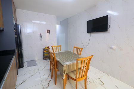 Casa para alugar com 133m², 3 quartos e 2 vagasCozinha