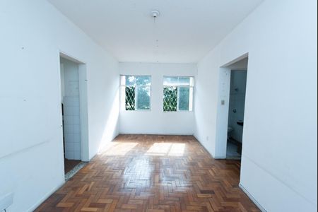 Apartamento à venda com 66m², 2 quartos e sem vaga Apartamento à venda com 66m², 2 quartos e sem vagaSala