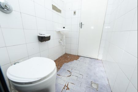 Apartamento à venda com 66m², 2 quartos e sem vaga Apartamento à venda com 66m², 2 quartos e sem vagaBanheiro 1