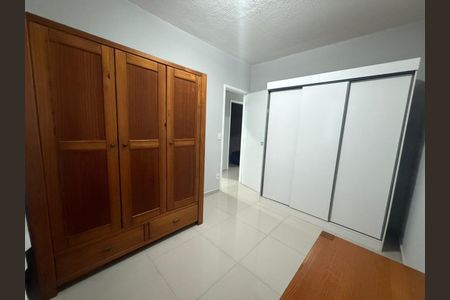 Apartamento para alugar com 3 quartos, 96m² em Jardim Las Palmas, Guarujá