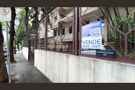 Fachada + Plaquinha de apartamento à venda com 1 quarto, 41m² em Aclimação, São Paulo