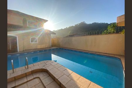 Casa para alugar com 600m², 4 quartos e 7 vagas