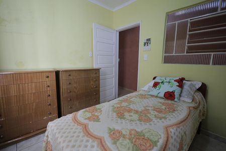 Casa à venda com 196m², 3 quartos e 2 vagas Casa à venda com 196m², 3 quartos e 2 vagasQuarto 2