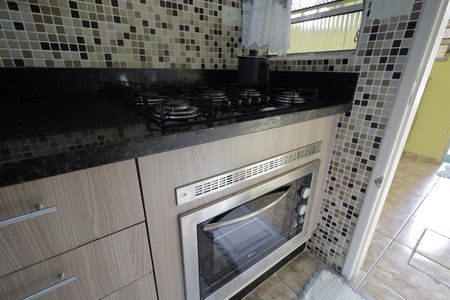 Casa à venda com 196m², 3 quartos e 2 vagas Casa à venda com 196m², 3 quartos e 2 vagasCozinha