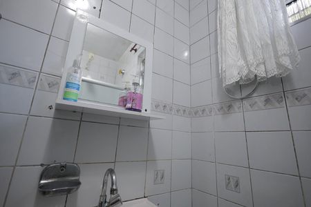Casa à venda com 196m², 3 quartos e 2 vagas Casa à venda com 196m², 3 quartos e 2 vagasBanheiro 2