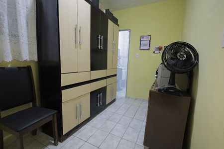 Casa à venda com 196m², 3 quartos e 2 vagas Casa à venda com 196m², 3 quartos e 2 vagasQuarto 3