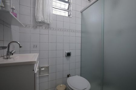 Casa à venda com 196m², 3 quartos e 2 vagas Casa à venda com 196m², 3 quartos e 2 vagasBanheiro 2