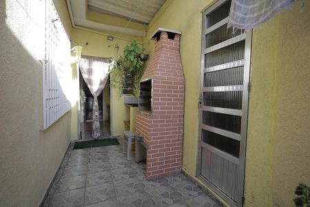 Quintal e Churrasqueira de casa à venda com 3 quartos, 196m² em Vila Linda, Santo André
