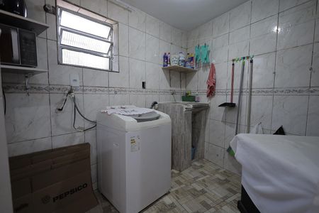 Casa à venda com 196m², 3 quartos e 2 vagas Casa à venda com 196m², 3 quartos e 2 vagasÁrea de Serviço 2