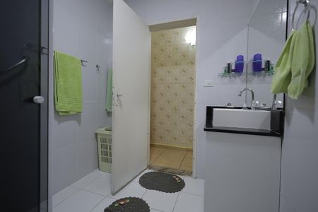 Casa à venda com 196m², 3 quartos e 2 vagas Casa à venda com 196m², 3 quartos e 2 vagasBanheiro 1