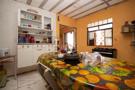 Casa à venda com 160m², 3 quartos e 2 vagasCozinha e Área de Serviço