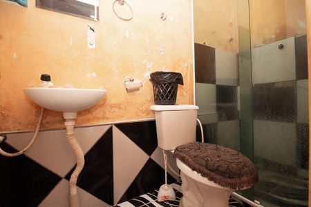 Casa à venda com 160m², 3 quartos e 2 vagasBanheiro