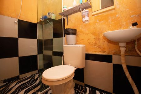 Casa à venda com 160m², 3 quartos e 2 vagasBanheiro Social