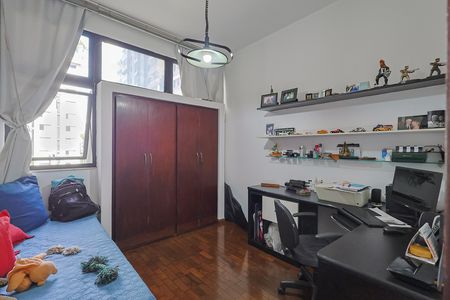 Quarto  de apartamento para alugar com 4 quartos, 198m² em Funcionários, Belo Horizonte