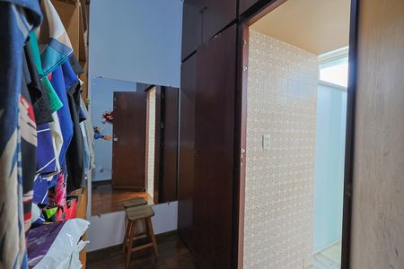 Apartamento para alugar com 198m², 4 quartos e 4 vagas Apartamento para alugar com 198m², 4 quartos e 4 vagasCloset da suíte