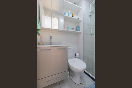 Apartamento à venda com 44m², 2 quartos e 1 vaga Apartamento à venda com 44m², 2 quartos e 1 vagaBanheiro